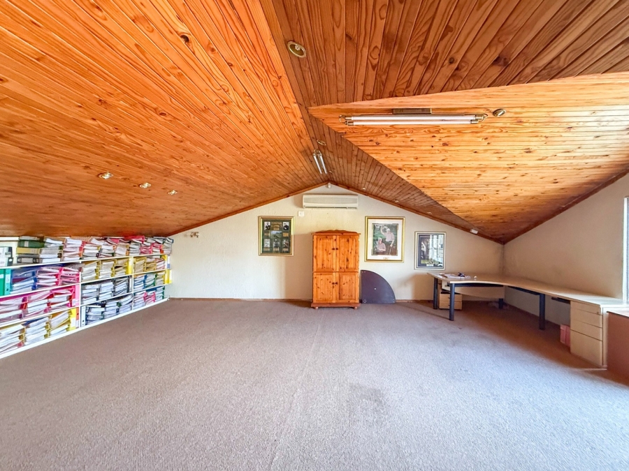 Commercial Property for Sale in Schoemansville North West